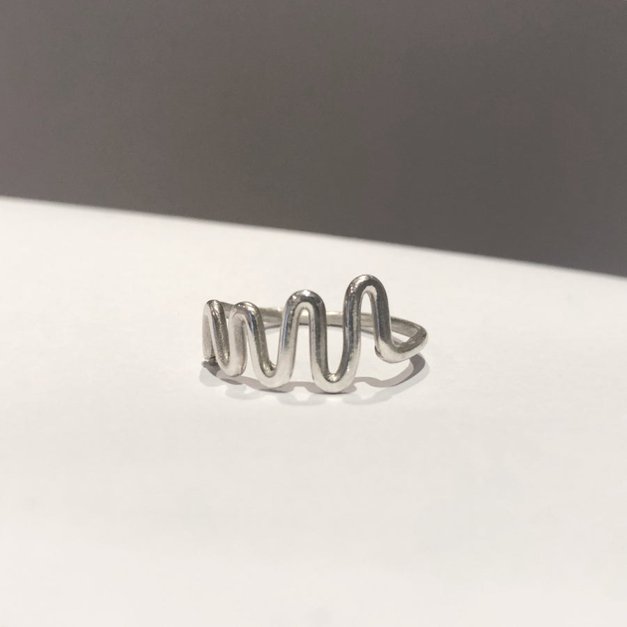 Wavy Ring