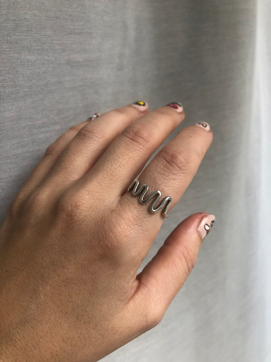 Wavy Ring